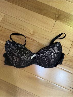 Women’s Black Lace Underwire Bra